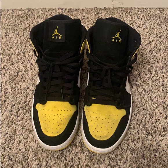 Shoes - Picture 2 of 5